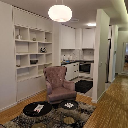 Nika Appartement Banja Luka Buitenkant foto