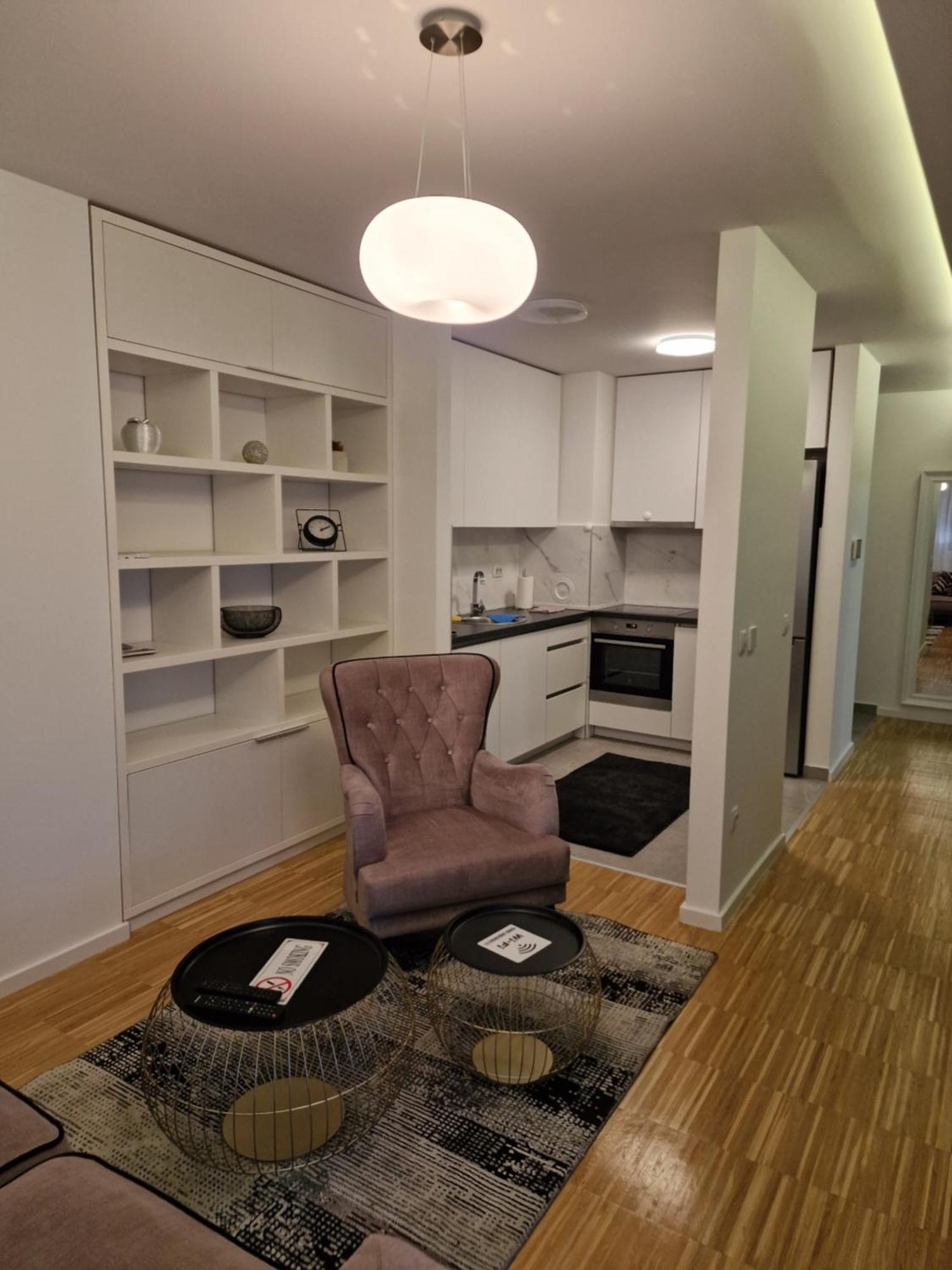 Nika Appartement Banja Luka Buitenkant foto